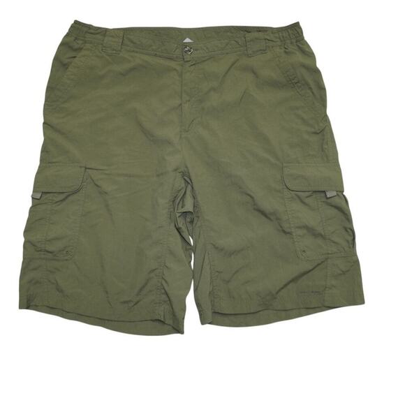 Columbia Titanium Cargo Hiking Shorts Men's XL Olive Green Nylon Utility Outdoor - Picture 1 of 4